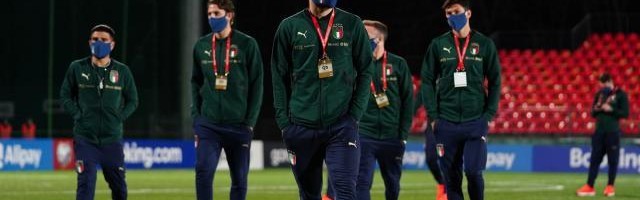 意大利教练组一人私自外出引发全队集团感染？